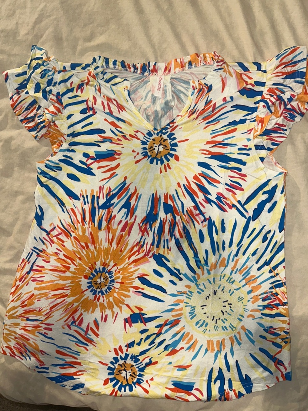Flutter Sleeve V-Neck Blouse in White Multi Sunburst